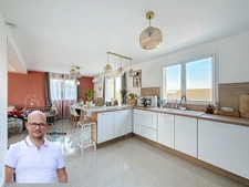 Maison à vendre 5 pièces SAINT JEAN D'AVELANNE (38) sur 950m2 de terrain clos. 