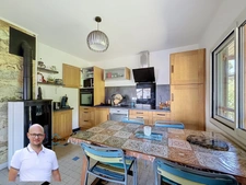 AOSTE, Maison 6 pièces sur plus de 1100m2 de terrain. 