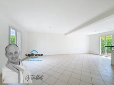 AOSTE Maison centre village, 3 chambres garage attenant 