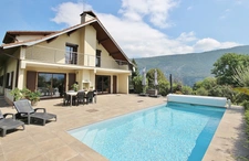 A 10min de CHAMBERY sur NOVALAISE Villa d’architecte 7 pièces de 220 m² plus T2 indépendant 50 m² sur plus de 1700m2– Idéal pour revenu locatif, activité professionnelle ou l'accueil de votre famille
