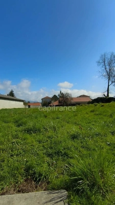 AOSTE – Bâtisse 164 m² + Combles 120 m² + Terrain 1600 m² – Énorme potentiel
