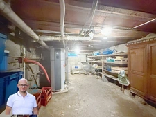 Maison à vendre 7 pièces à LE PONT DE BEAUVOISIN  (38) - 214m2 habitable sur plus de 1800m2 de terrain