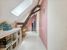 Maison de campagne avec 4 chambres, potentiel d'aménagement et terrain sans vis-à-vis à Tresson