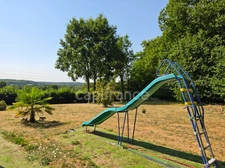 Maison familiale de 4 chambres sur plus de 6 000 m² de terrain à Saint-Maixent