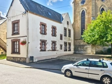 Maison de bourg avec fort potentiel au cœur de Moulins-la-Marche (61)