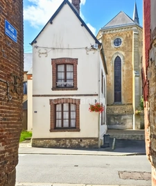 Maison de bourg avec fort potentiel au cœur de Moulins-la-Marche (61)