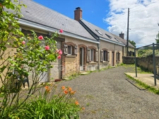 Maison de campagne avec 4 chambres, potentiel d'aménagement et terrain sans vis-à-vis à Tresson