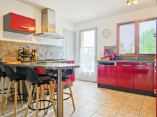 Un véritable espace de vie familial à Lombron : 210 m² et près de 3 000 m² de terrain