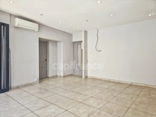 Ensemble immobilier - Local commercial, partie production et son habitation avec vue sur rivière