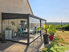 Maison familiale de 4 chambres sur plus de 6 000 m² de terrain à Saint-Maixent