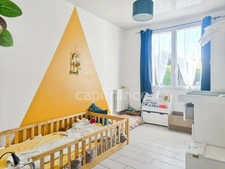 Maison de plain pied lumineuse, 3 chambres, avec terrasse de 40 m² et commerces à pied