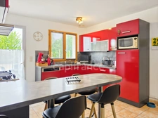 Un véritable espace de vie familial à Lombron : 210 m² et près de 3 000 m² de terrain
