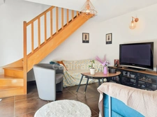 Un véritable espace de vie familial à Lombron : 210 m² et près de 3 000 m² de terrain