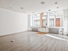 Immeuble de rapport au Grand-Lucé comprenant un local commercial et un appartement