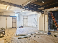 Ensemble immobilier - Local commercial, partie production et son habitation avec vue sur rivière