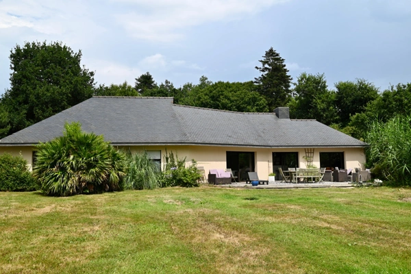 Maison à vendre 7 pièces TONQUEDEC (22)
