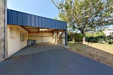 Maison en pierres 10 pièces + Hangar de stockage, proche Lannion