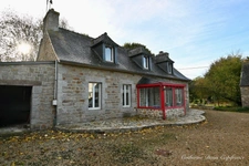 Maison en pierres à vendre 5 pièces + dépendance CAVAN (22)