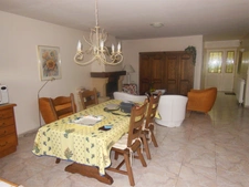Dpt Haute Garonne (31), à vendre SAINT JULIA maison P8 de 287 m² - Terrain de 4680  - Plain pied