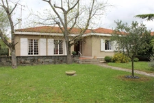 Dpt Haute Garonne (31), à vendre REVEL maison P5   