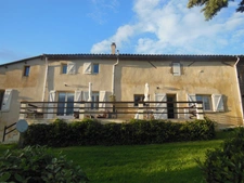 Dpt Haute Garonne (31), à vendre SAINT JULIA maison P8 de 287 m² - Terrain de 4680  - Plain pied