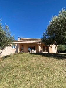 Dpt Haute Garonne (31), à vendre REVEL maison P6   