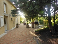 Dpt Haute Garonne (31), à vendre SAINT JULIA maison P8 de 287 m² - Terrain de 4680  - Plain pied