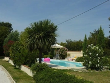 Dpt Haute Garonne (31), à vendre SAINT JULIA maison P8 de 287 m² - Terrain de 4680  - Plain pied