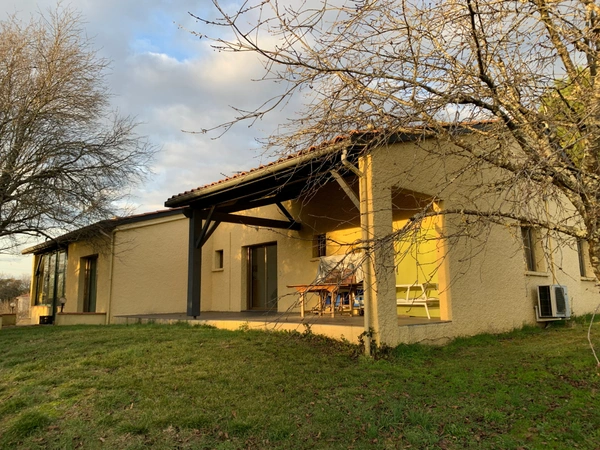 Dpt Haute Garonne (31), à vendre SAINT JEAN maison P7 de 200 m² - Terrain de 3 000,00 m² 