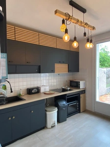 Dpt Haute Garonne (31), à vendre REVEL maison P6   