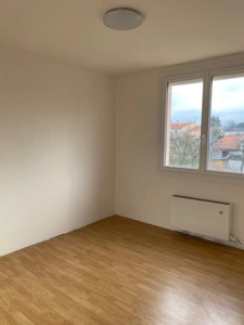 Dpt Haute Garonne (31), à vendre REVEL maison P6   