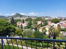 Hyères Gare - Appartement T3 - 77m² - Avec  garage individuel
