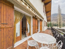 Maison familiale aux volumes généreux – Élégance, confort et espace