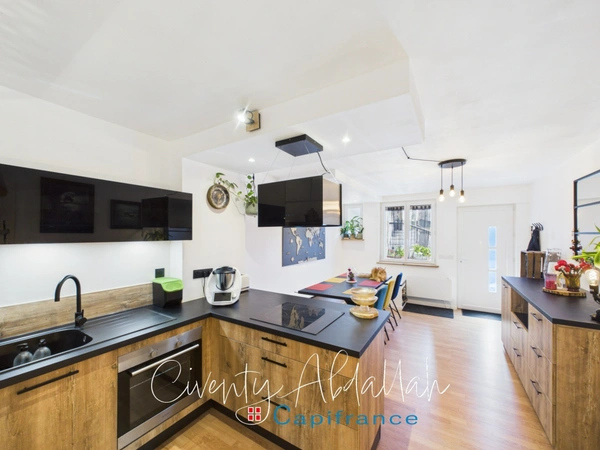 Maison à vendre 4 pièces ALBERTVILLE (73) - Maison de ville atypique entièrement rénovée – 90 m² 