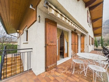 Maison familiale aux volumes généreux – Élégance, confort et espace