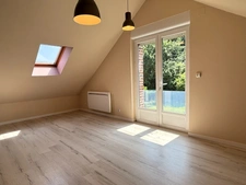 À VENDRE - Maison familiale- semi plain pieds- spacieuse en pleine campagne Thiérachienne- LA FLAMENGRIE (02)
