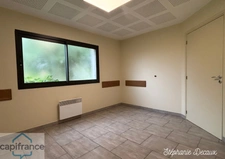 A VENDRE : VALENCIENNES (59) Un bien, mille possibilités : Maison + local professionnel ou logement indépendant ou commerce ou espace bien-être  avec extension possible pour une piscine !