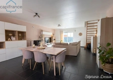 🏡 À VENDRE – Pavillon récent  – 105 m² – 3 chambres – Semi plain-pied – DPE B – Jardin – Cour