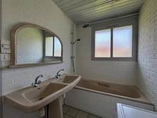À VENDRE - Maison familiale- semi plain pieds- spacieuse en pleine campagne Thiérachienne- LA FLAMENGRIE (02)