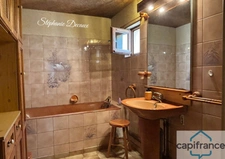 A VENDRE : MAISON SEMI PLAIN-PIED AVEC JARDIN ET DOUBLE GARAGE – FOURMIES (59)