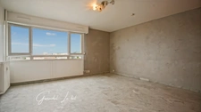 Appartement T3 rénové de 70 m² Nîmes centre 