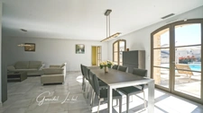 Villa de 5 pièces 160 m2, UZES (30)