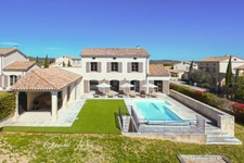 Villa de 5 pièces 160 m2, UZES (30)