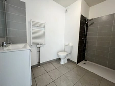 Appartement à louer 3 pièces BEAUZELLE (31)