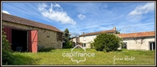 Maison en pierre à vendre 5 pièces 2 chambres Nombreuses Dépendances Terrain 22 400 m² Champigny-En-Rochereau (86)