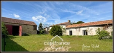 Maison en pierre à vendre 5 pièces 2 chambres Nombreuses Dépendances Terrain 22 400 m² Champigny-En-Rochereau (86)