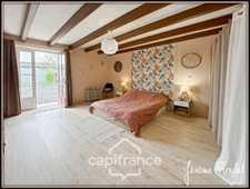 Stone house for sale, 6 rooms, 4 bedrooms + independent studio on 3,260 m² of land with outbuildings, Champigny-En-Rochereau (86)