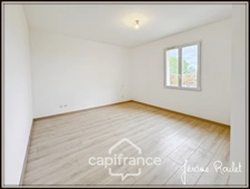 Maison à vendre 4 pièces 3 chambres Garage Terrain 470 m² VOUNEUIL SOUS BIARD (86)