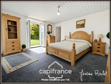 Maison en pierre à vendre 5 pièces 2 chambres Nombreuses Dépendances Terrain 22 400 m² Champigny-En-Rochereau (86)
