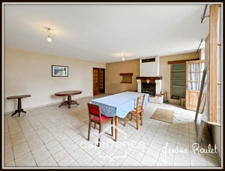Stone house for sale to renovate, 5 rooms, 3 bedrooms, outbuildings, 1.5 ha of land, Champigny-En-Rochereau (86)